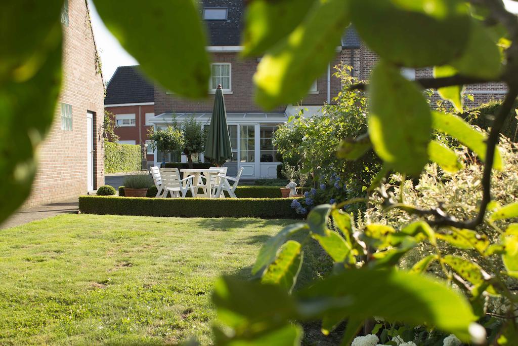 B&B Den Boomgaard Moorsel Exterior photo